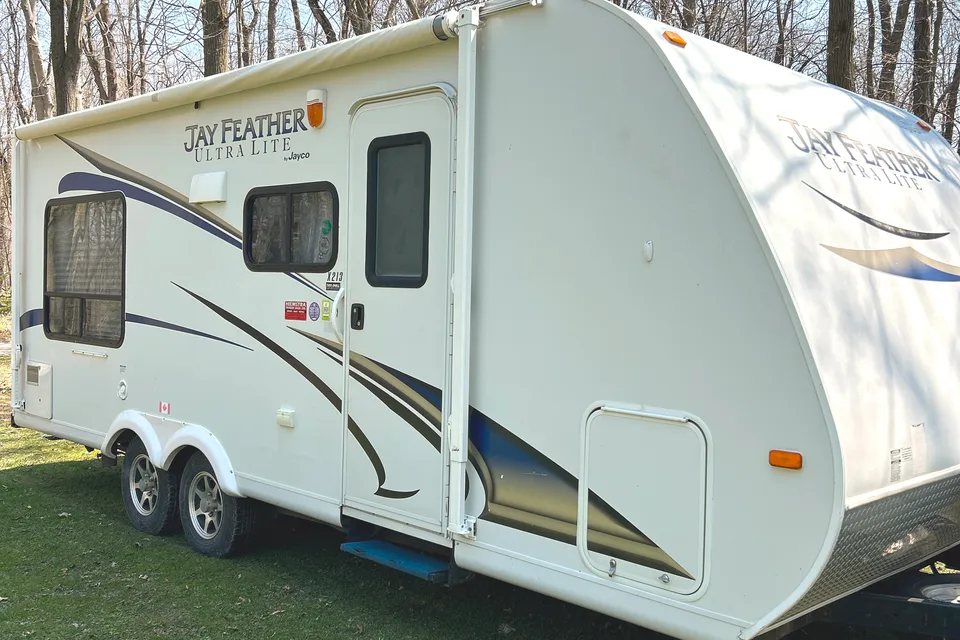 Carla's Jayco Jay Feather Travel Trailer