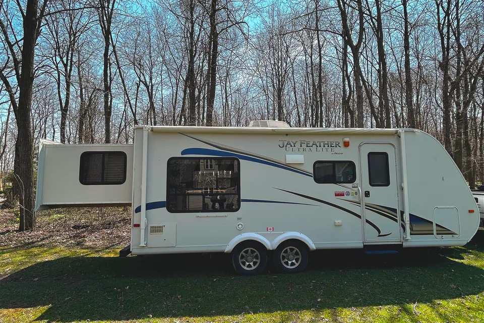 Carla's Jayco Jay Feather Travel Trailer