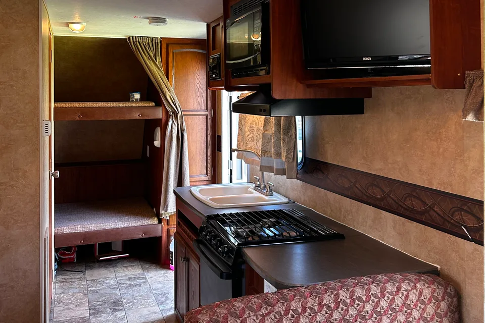 Carla's Jayco Jay Feather Travel Trailer