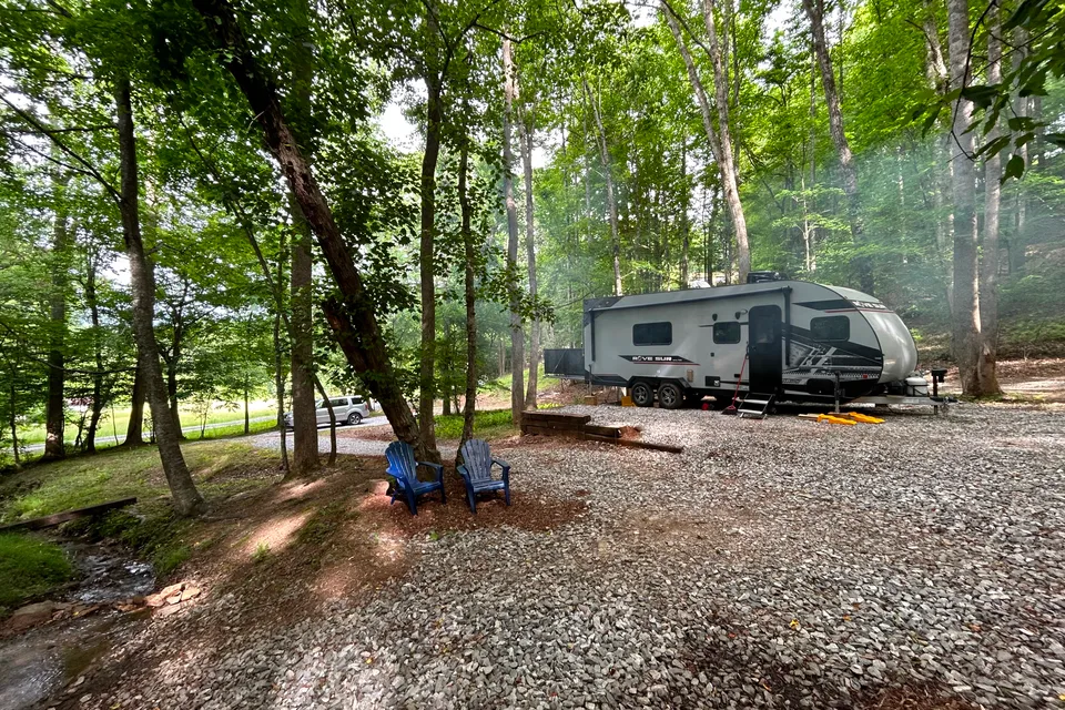 Chuck's Travel Lite SUR Travel Trailer