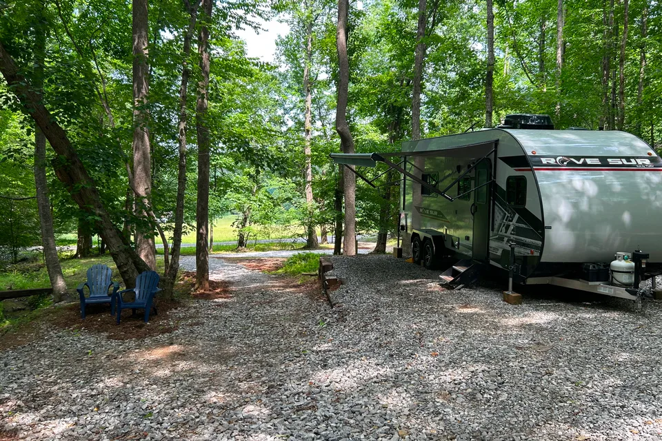 Chuck's Travel Lite SUR Travel Trailer