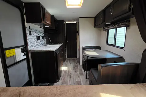 Fam Jam Jayco Jay flight SLX 174BH