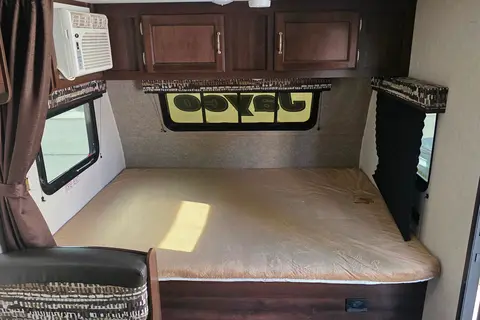 Fam Jam Jayco Jay flight SLX 174BH