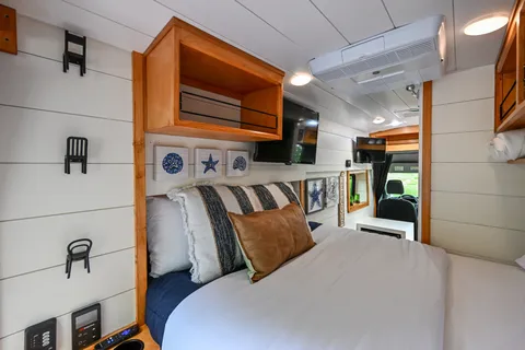 Luxury Camper Van for Camping, Trips & Events- KC Delivery (25 Miles)