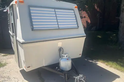 Richard's Ventura 400D Micro Trailer