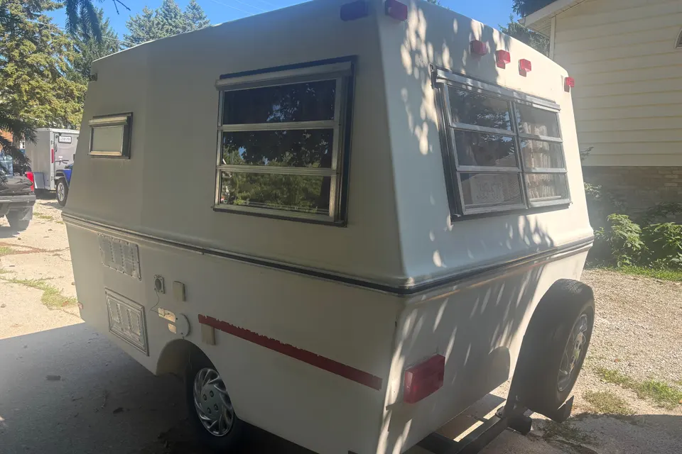 Richard's Ventura 400D Micro Trailer