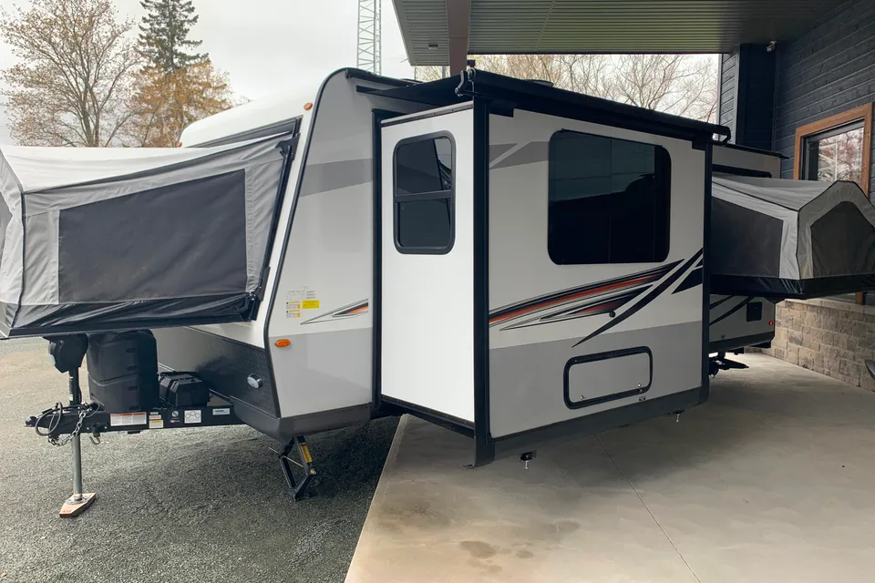 Rockwood Roo 233S Hybrid