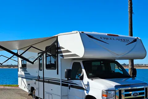 *ALL INCLUSIVE* 2022 Freelander 27QB
