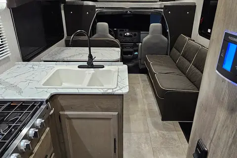 *ALL INCLUSIVE* 2022 Freelander 27QB