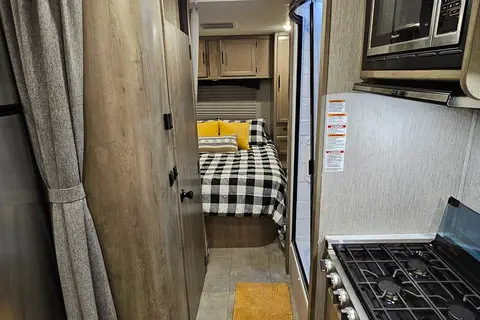 *ALL INCLUSIVE* 2022 Freelander 27QB