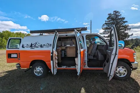 Ford E250 Campervan