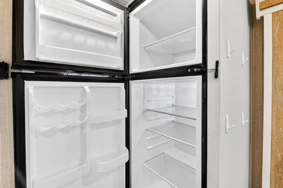 West Coast Express | Delivered to Tofino | 2022 Coleman Rubicon | Sleeps 5