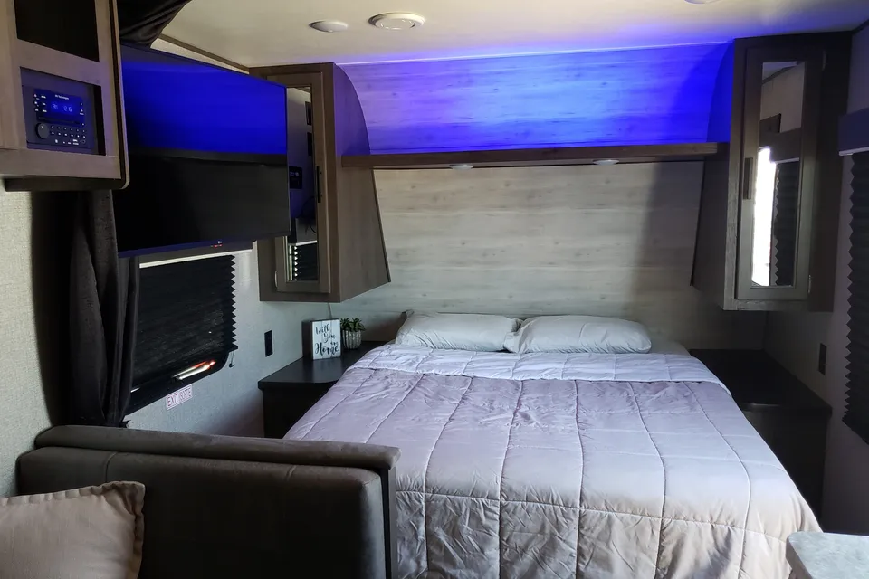 27ft Jayco 224bhw Travel Trailer