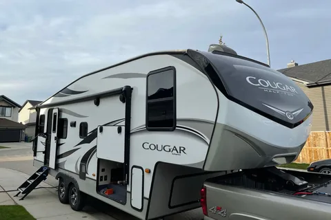 Kim's Keystone Cougar Fifth Wheel