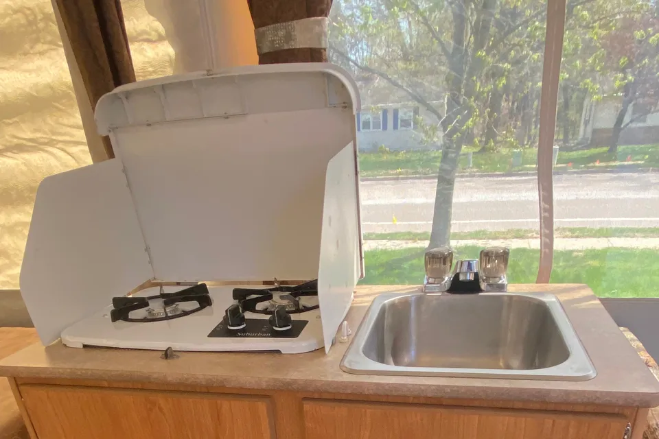 2010 Clipper sport 106 pop up camper