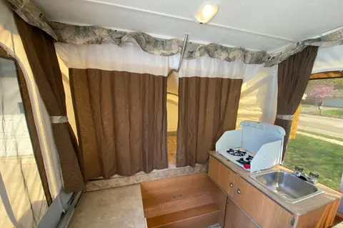 2010 Clipper sport 106 pop up camper
