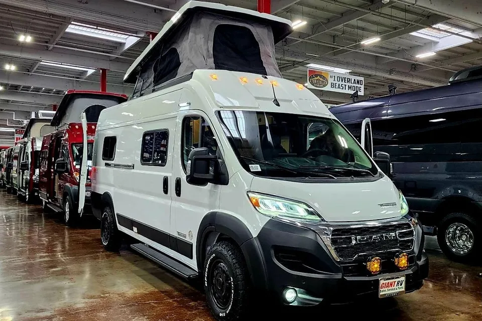 Wayne's Winnebago Solis 59px Class B