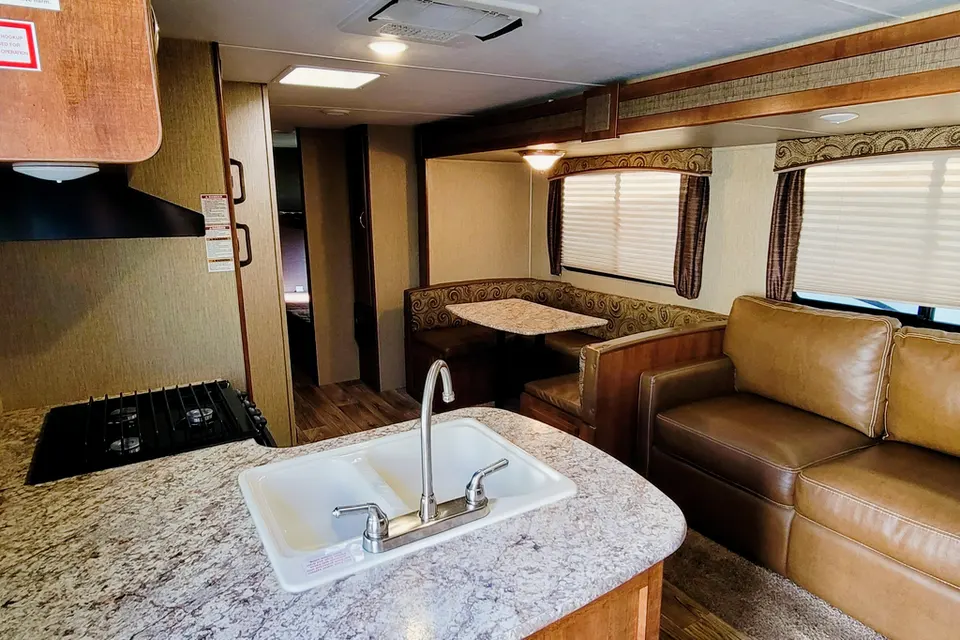 Antoinette's Keystone Passport Ultra Lite Grand Touring 2920 BH Travel Trailer