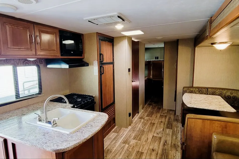 Antoinette's Keystone Passport Ultra Lite Grand Touring 2920 BH Travel Trailer