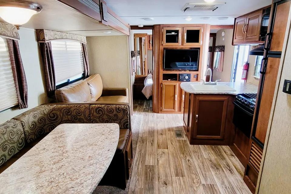 Antoinette's Keystone Passport Ultra Lite Grand Touring 2920 BH Travel Trailer