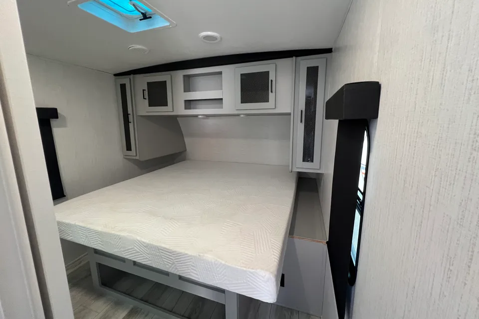 Ignition's Heartland 28RKDS North Trail Travel Trailer