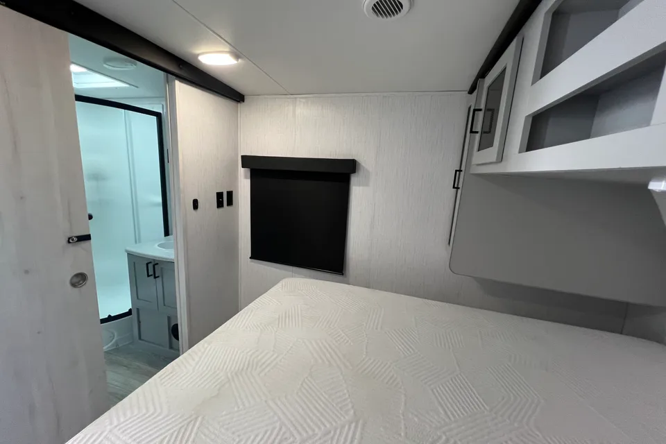 Ignition's Heartland 28RKDS North Trail Travel Trailer