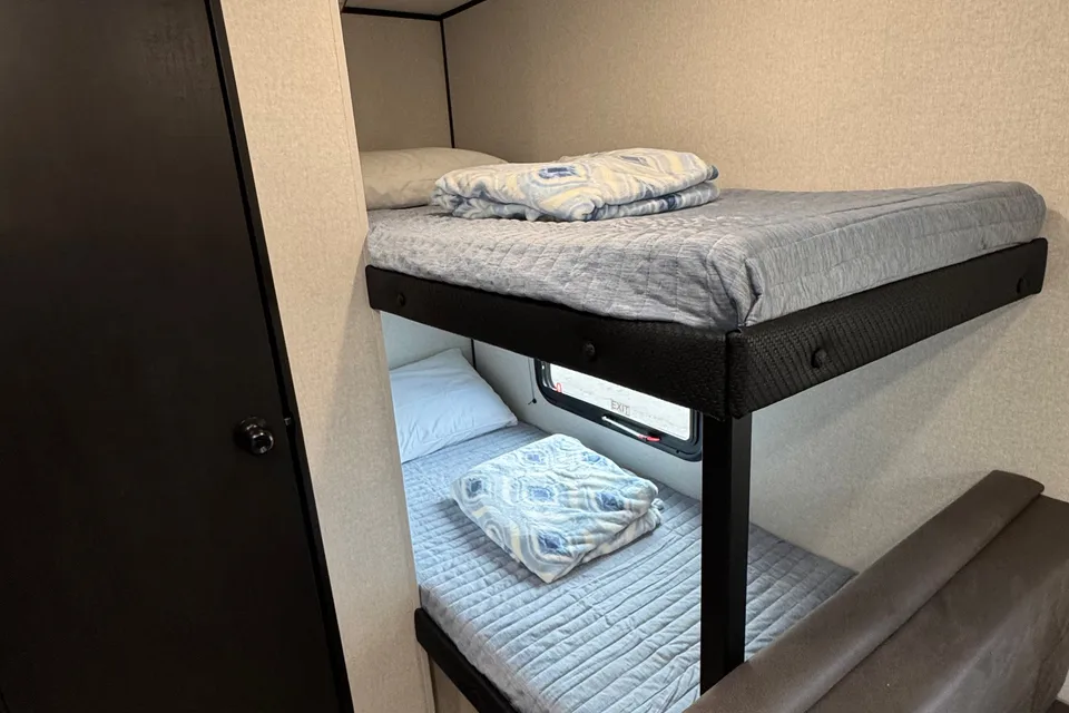 Sin Fronteras Jayco 17HB Travel Trailer(No Burning Man)