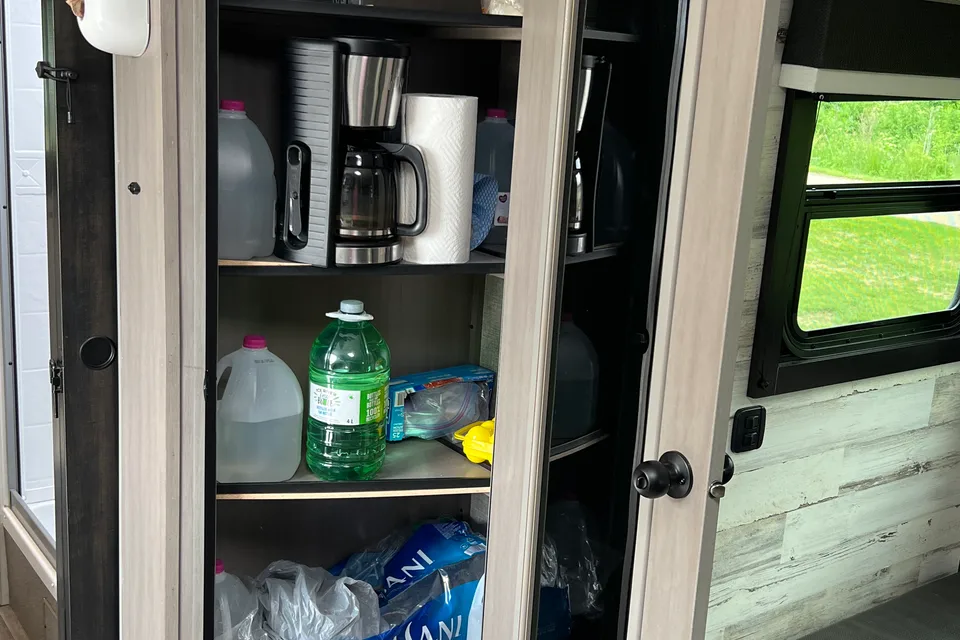 Couples Glamping In Comfort