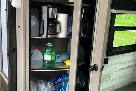 Couples Glamping In Comfort