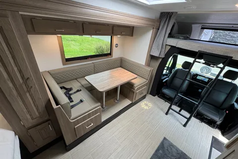 Brand new 2025 East to West Entrada 24FM ClassC
