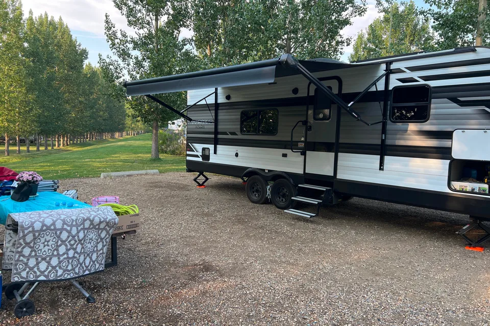 Erwin's Grand Design Transcend Xplor 247BH Travel Trailer