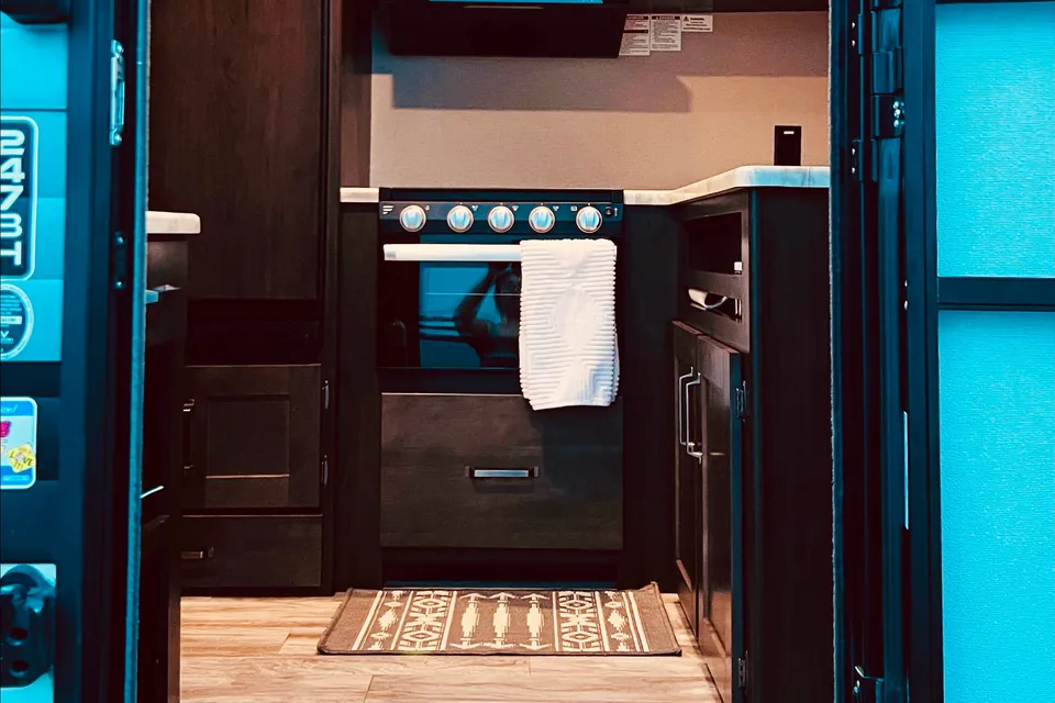 Erwin's Grand Design Transcend Xplor 247BH Travel Trailer