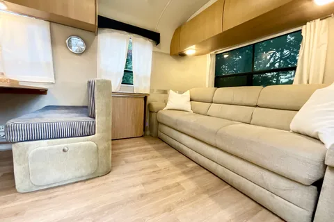 Airstream Safari Travel Trailer