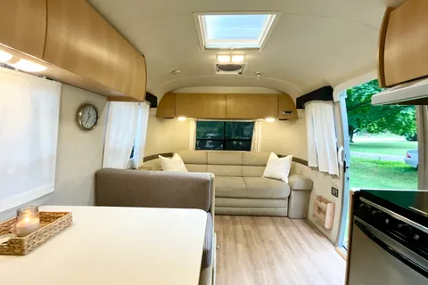 Airstream Safari Travel Trailer