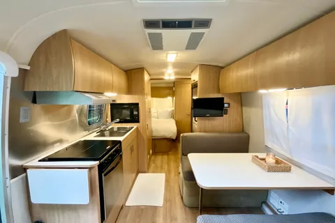 Airstream Safari Travel Trailer