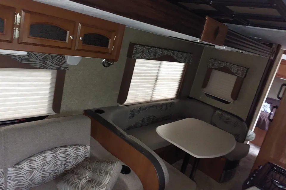 Raymond 's Coachmen Freedom Express Travel Trailer
