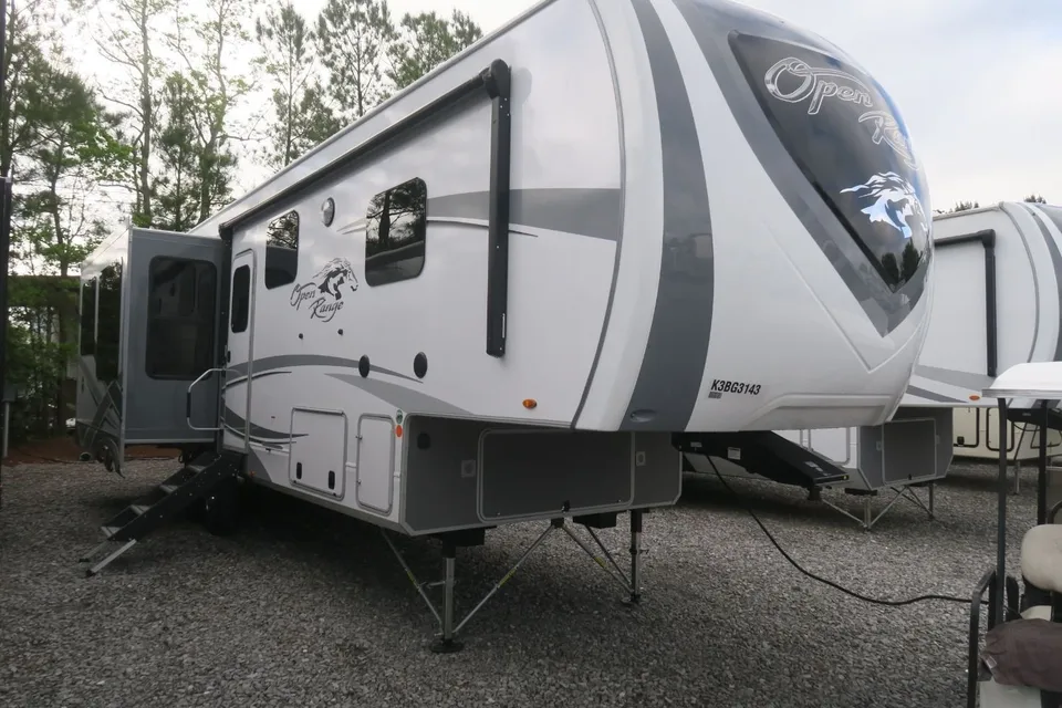 Lisa's Highland Ridge RV Open Range 314RLS