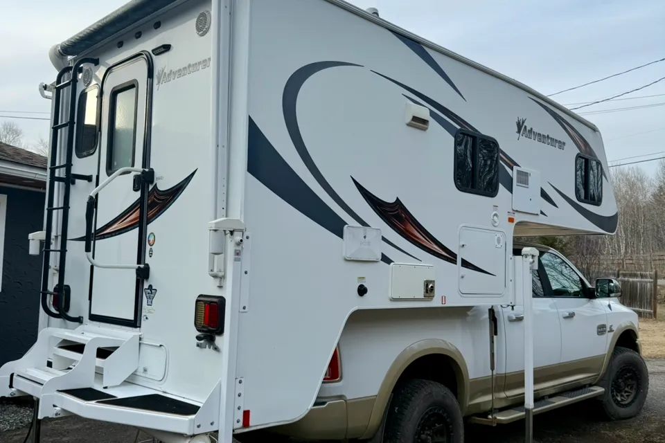 Janelle's Adventurer Four Season Truck Camper