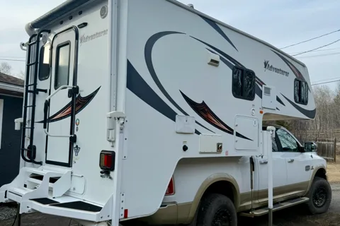 Janelle's Adventurer Four Season Truck Camper