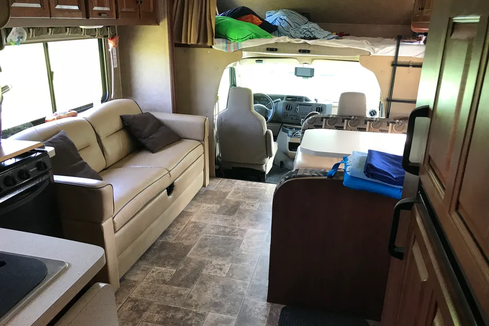 2015 - Forest river sunseeker 3170