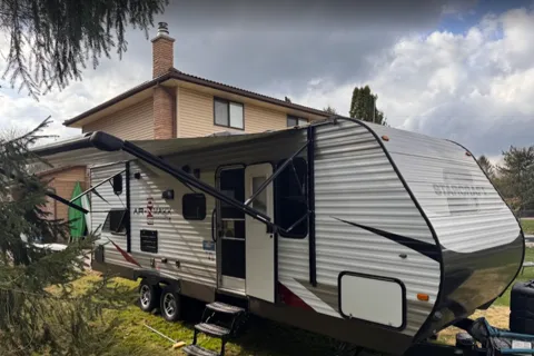 Shelley's Starcraft 25BHS AR-ONE-MAX Travel Trailer