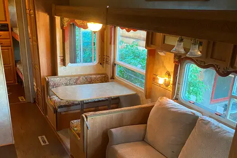 Craven Comfort Jayco Eagle Fifth Wheel