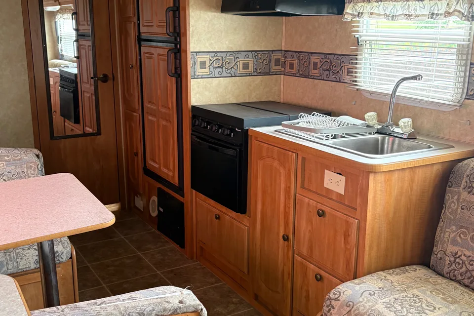 L and K’s Starcraft Travelstar Travel Trailer