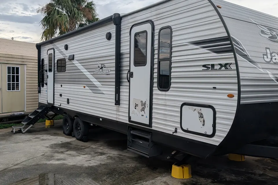 Lynn's Jayco Jay Flight SLX 262RLS Travel Trailer