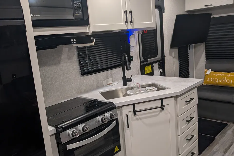 Lynn's Jayco Jay Flight SLX 262RLS Travel Trailer