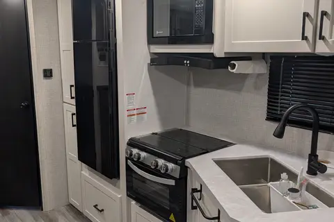 Lynn's Jayco Jay Flight SLX 262RLS Travel Trailer