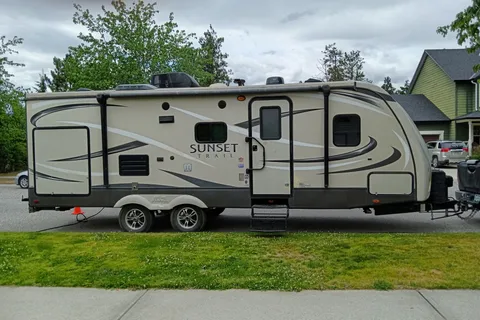 LADY SUNSET TRAIL Travel Trailer