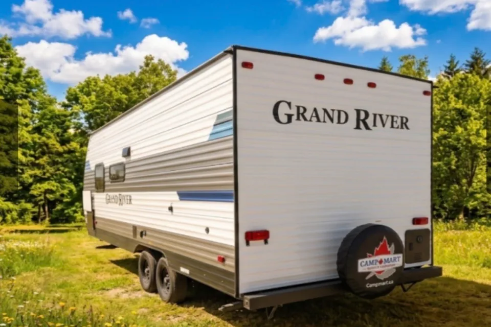 Becca's Grand River 25BH Travel Trailer