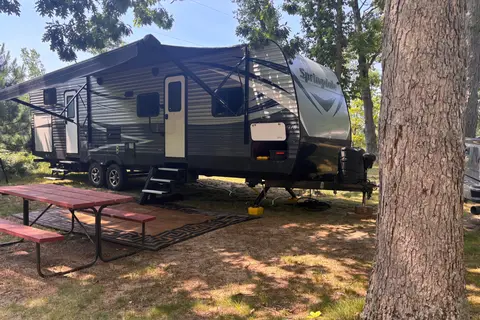AC Unsinger’s camper Keystone Springdale Travel Trailer