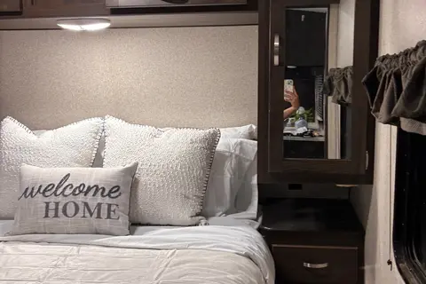 AC Unsinger’s camper Keystone Springdale Travel Trailer